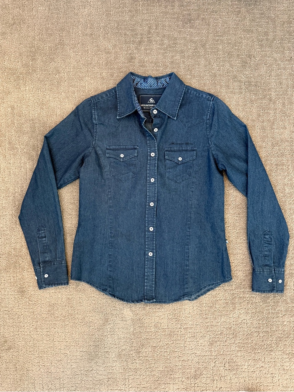 NWOT Mountain Horse Denim Shirt, Size Small